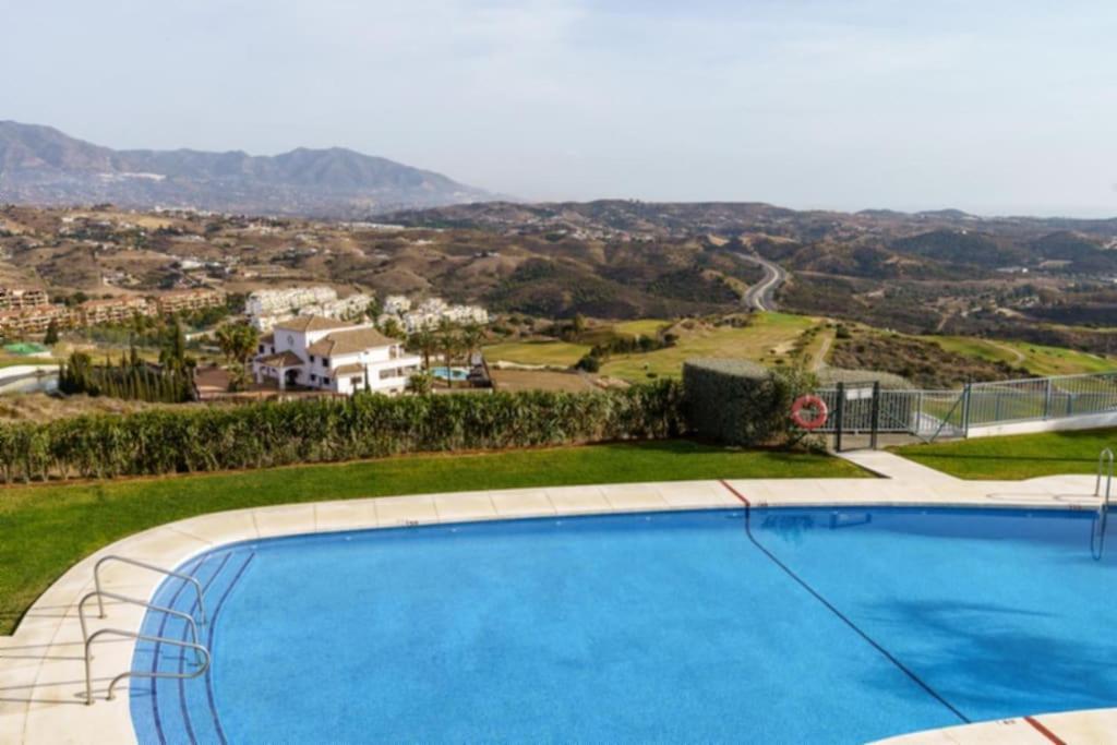 Los Cortijos - Golf & Sea - Ct 130 マラガ エクステリア 写真